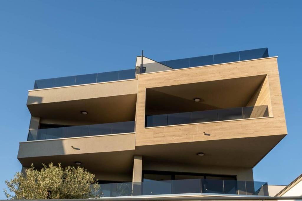 Apartment Emarin Banjole Exterior photo